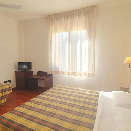 مزرعة للإقامة Gli Ulivi *